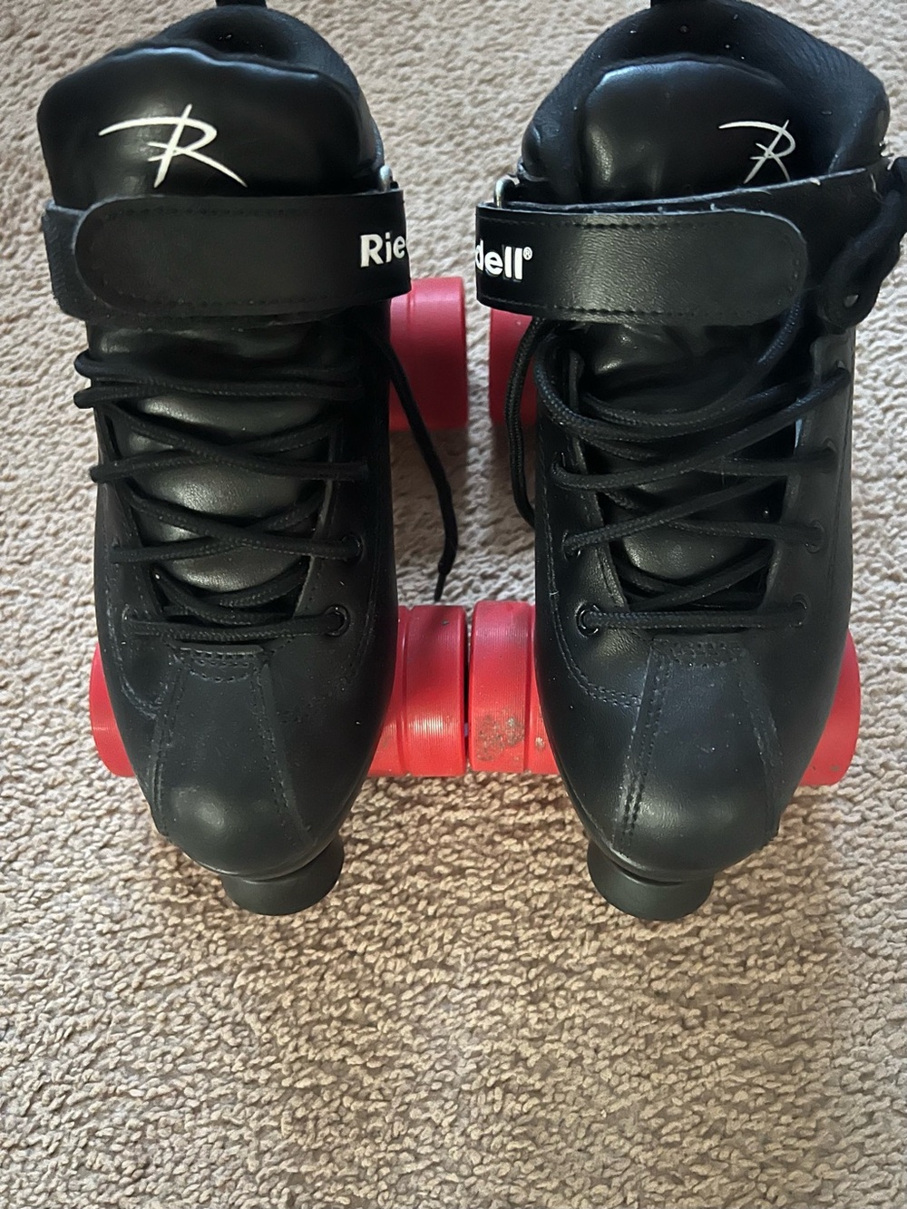 Riedell Black Men’s Quad Roller Skates with Red Wheels